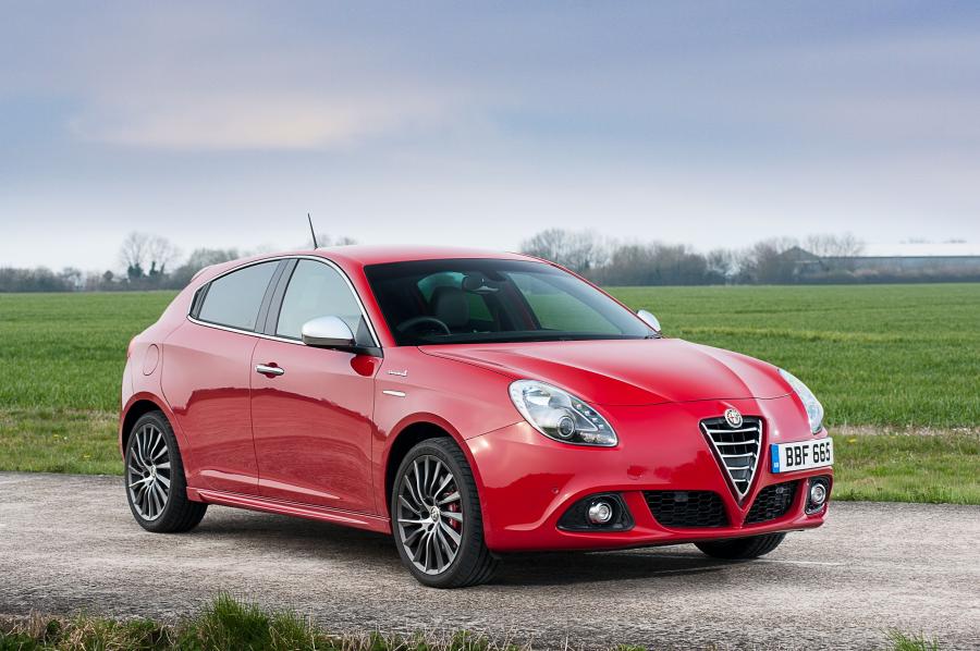  Alfa Romeo Giulietta Sportiva (940) 2014 года  (UK) (фото 12 из 48)